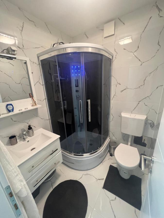 Apartman Paola - Massage Chair- 0-24 Self Check In Out- Zupanja Exterior foto